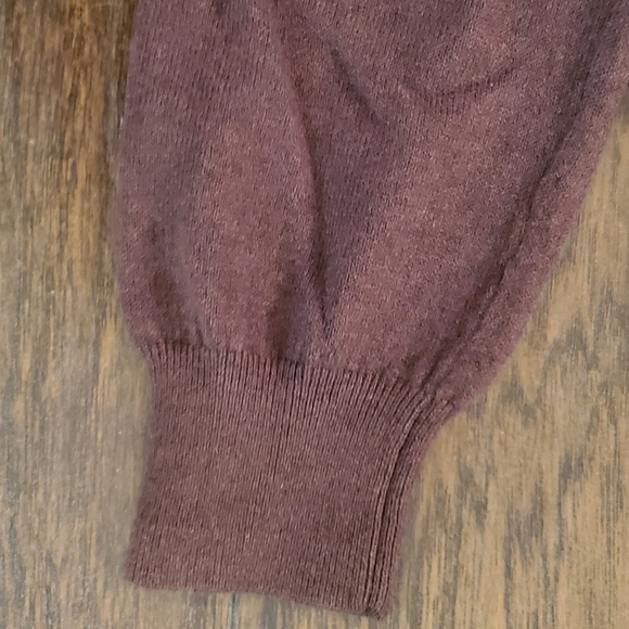 Josephe A. Banks NWT Cashmere V-Neck Sweater Size L - Picture 4 of 11